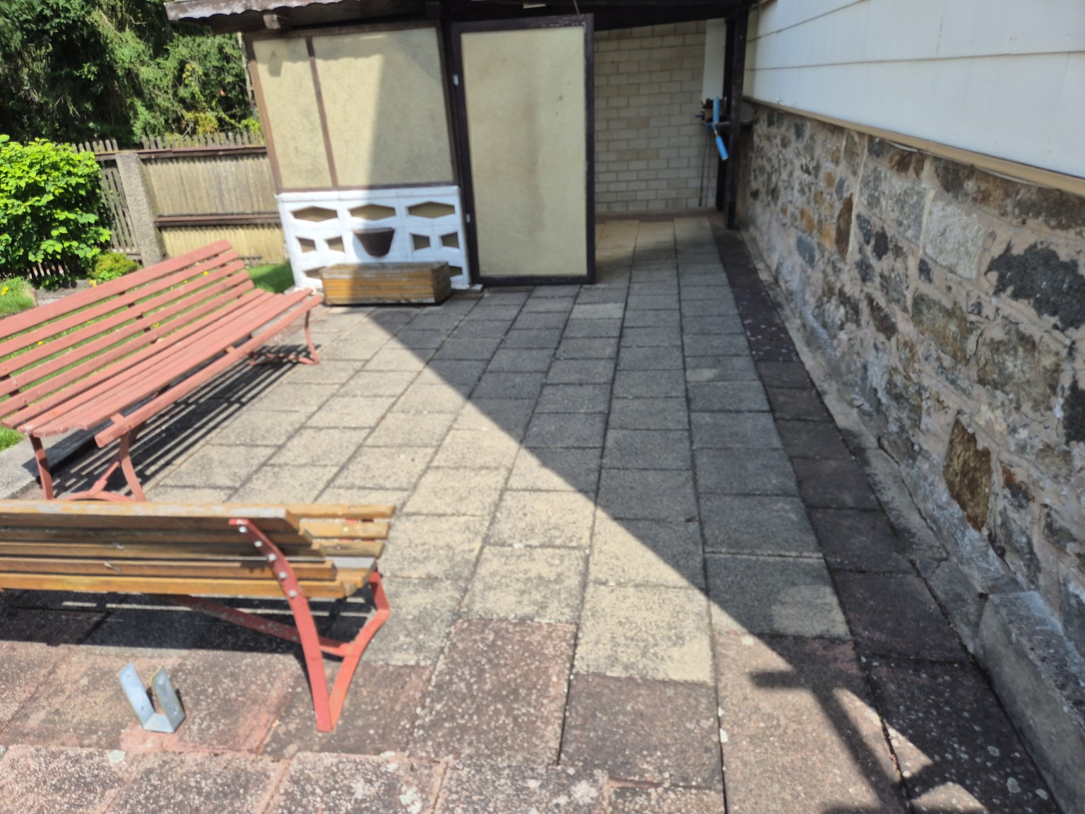 Nachher – Gartenfläche/Wege